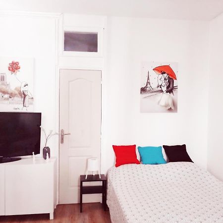 Studio Situe Dans Un Quartier Calme Et Residentiel A Montrouge A Seulement 2 Minutes Du Metro 外观 照片